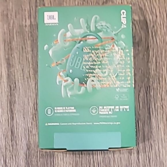 JBL Clip 4 Wireless Bluetooth Speaker- Green - Picture 11 of 11